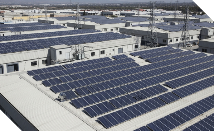 sistemas-fotovoltaicos-para-naves-industriales Paneles solares en naves industriales diseñados para consumo energético real